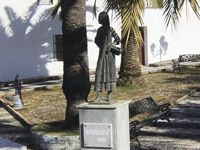 Monumento a “La Apañaora”